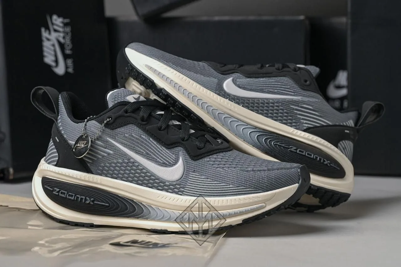Nike Vomero 18
